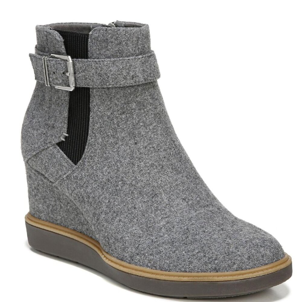 Jacinda Womens Faux Suede Buckle Ankle Boots